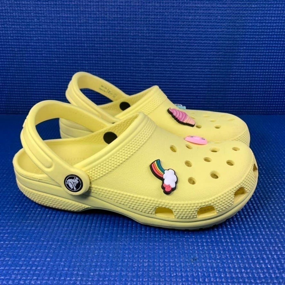 CROCS CROCBAND CLASSIC Women`s Size 6 Yellow Comfort Clog Shoes 10001 - Picture 3 of 9